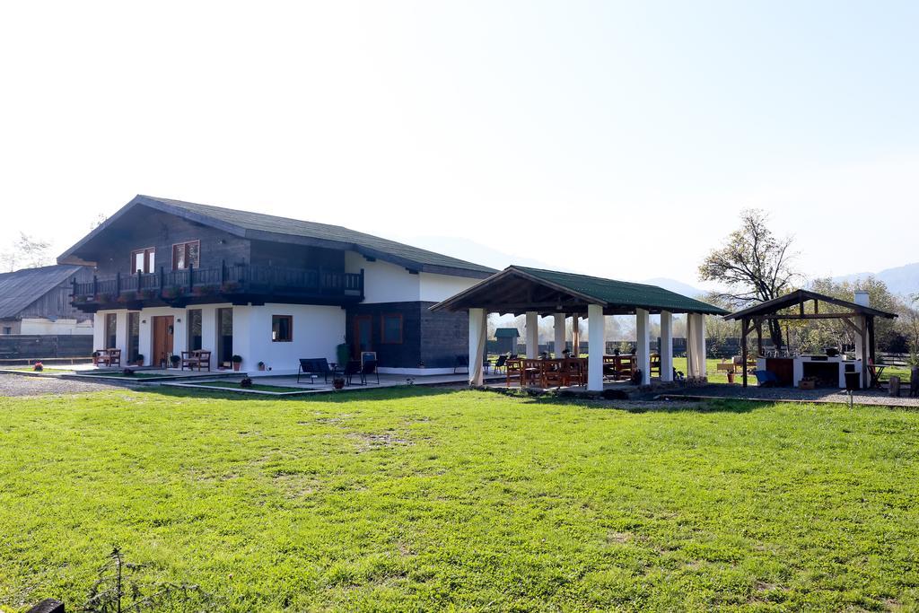 Landhaus Bed&Breakfast Viseu de Sus Ngoại thất bức ảnh