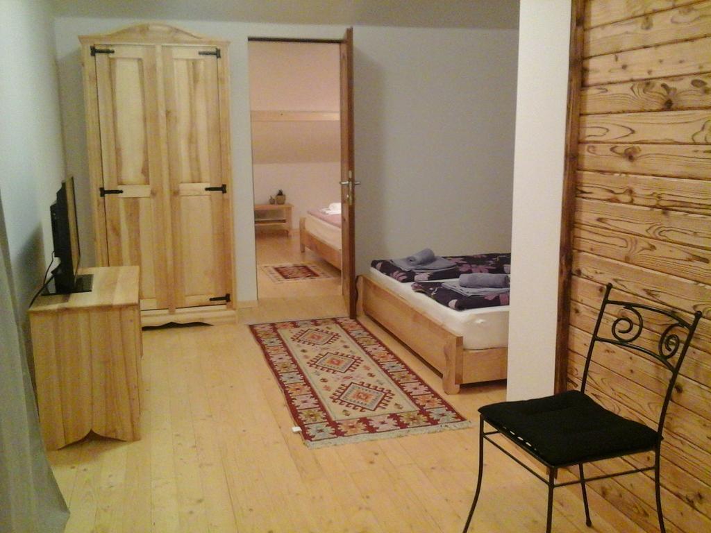 Landhaus Bed&Breakfast Viseu de Sus Phòng bức ảnh